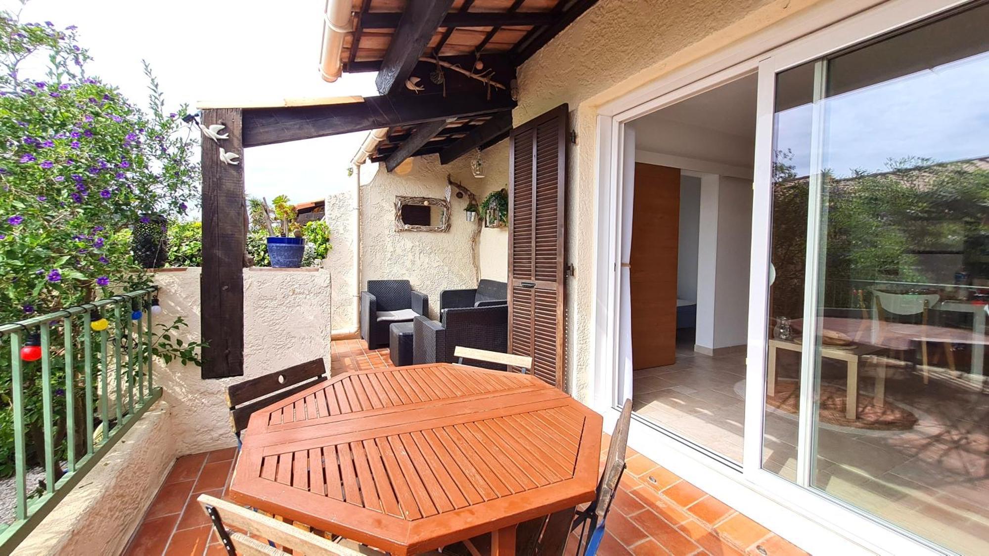 Bel Appartement Renove, Avec Terrasse Et Piscine ลาครัว-วัลแมร์ ภายนอก รูปภาพ