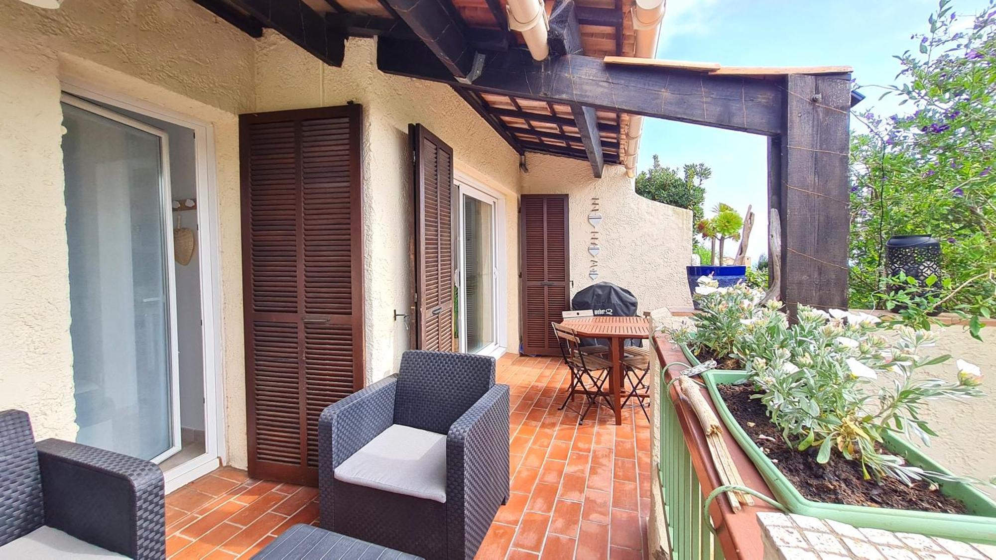 Bel Appartement Renove, Avec Terrasse Et Piscine ลาครัว-วัลแมร์ ภายนอก รูปภาพ