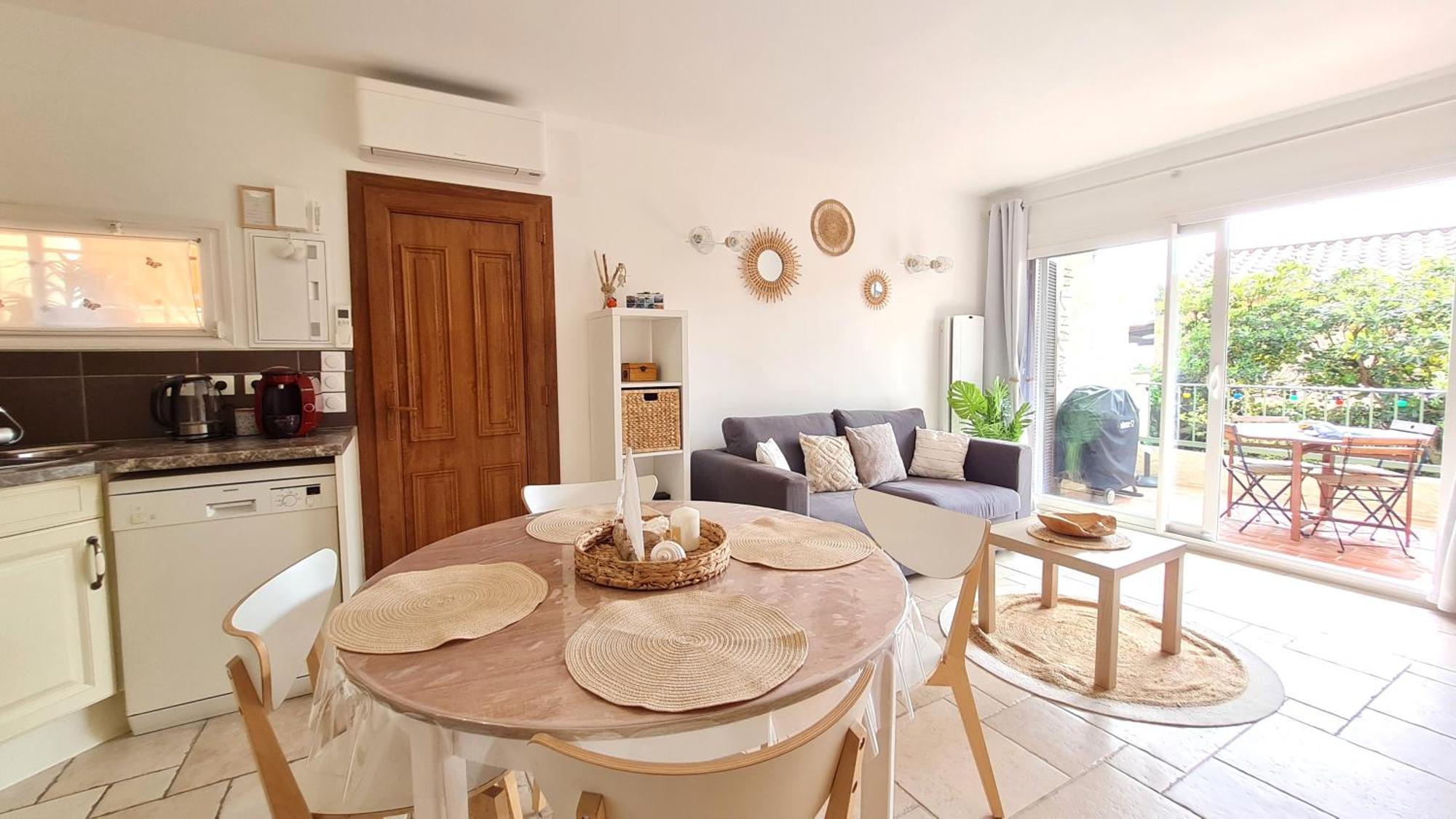 Bel Appartement Renove, Avec Terrasse Et Piscine ลาครัว-วัลแมร์ ภายนอก รูปภาพ